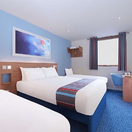 Travelodge Sheffield Central Екстериор снимка