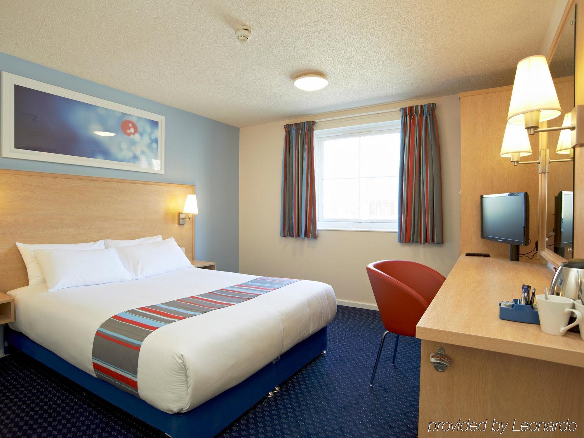 Travelodge Sheffield Central Екстериор снимка