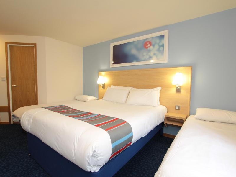 Travelodge Sheffield Central Екстериор снимка
