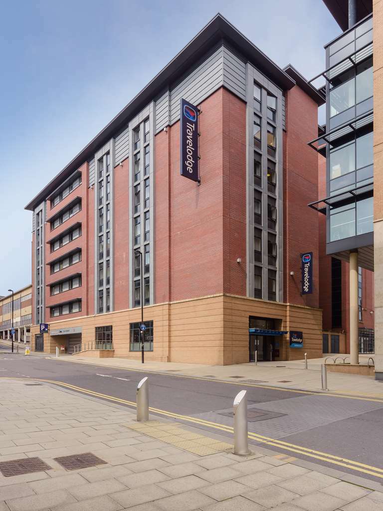 Travelodge Sheffield Central Екстериор снимка