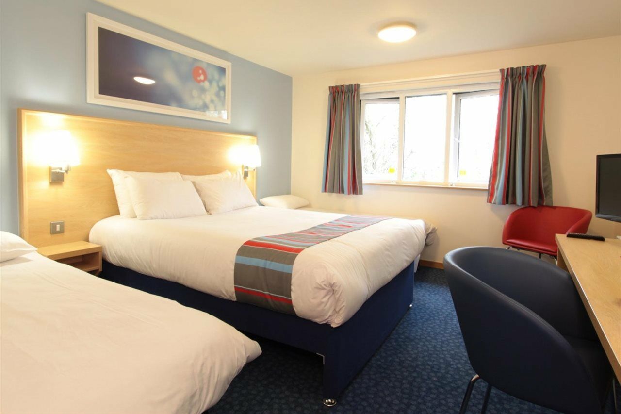 Travelodge Sheffield Central Екстериор снимка
